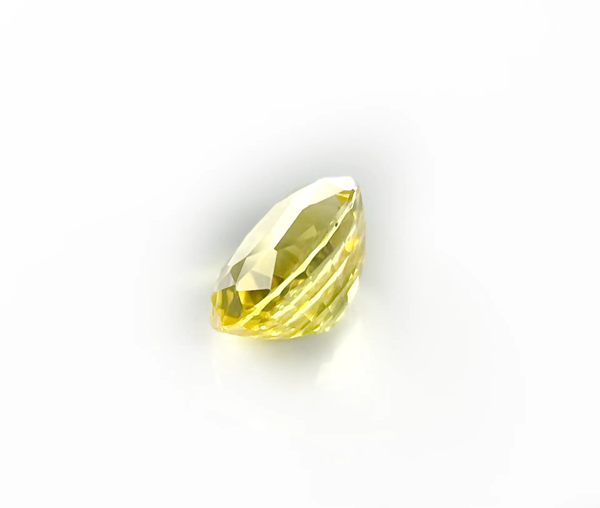 1.80ct Oval cut Natural Yellow Sapphire - Heated - Image 4